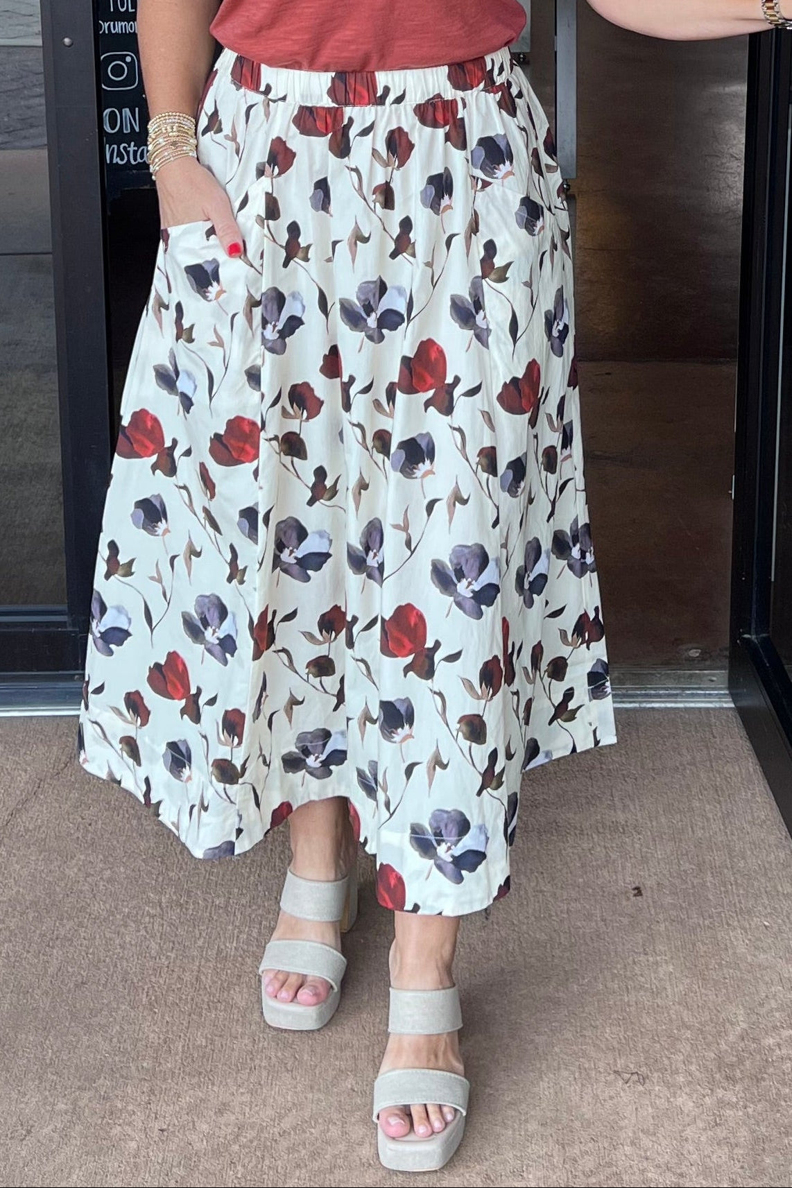 Elastic Waist Paneled Skirt - Blue Poppy Print – Rumor Boutique