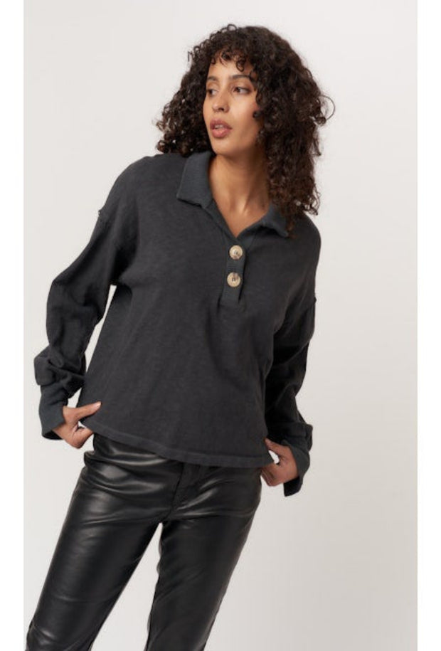 Summit Textured Henley Sweatshirt - Black Pearl