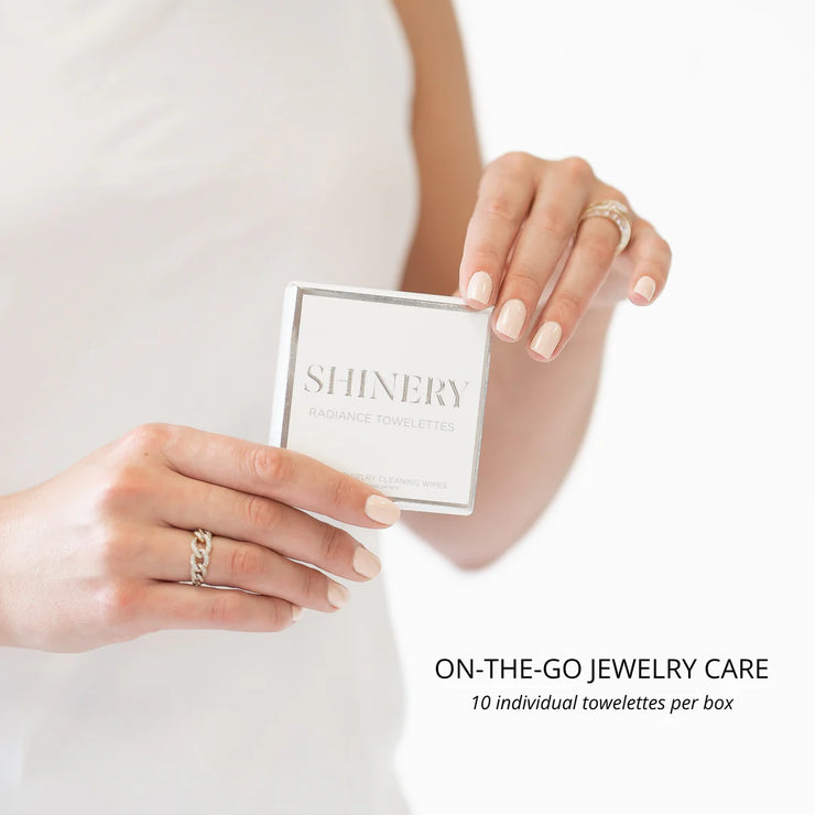 Radiance Towelette