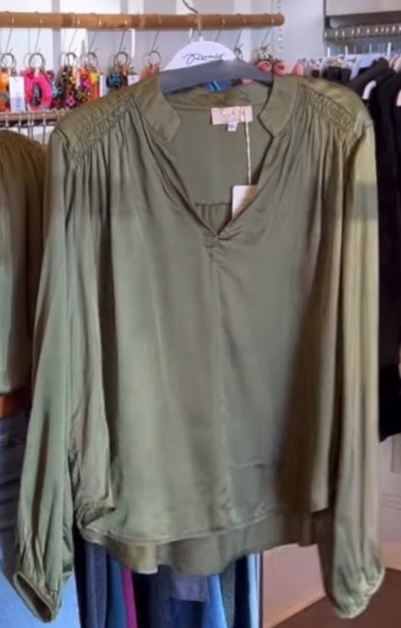 Madelyn Long Sleeve Blouse - Leaf