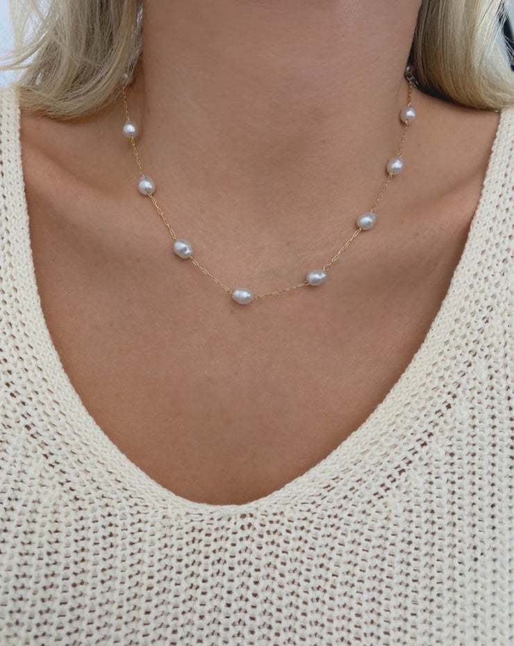 Catch Waves Pearl Necklace