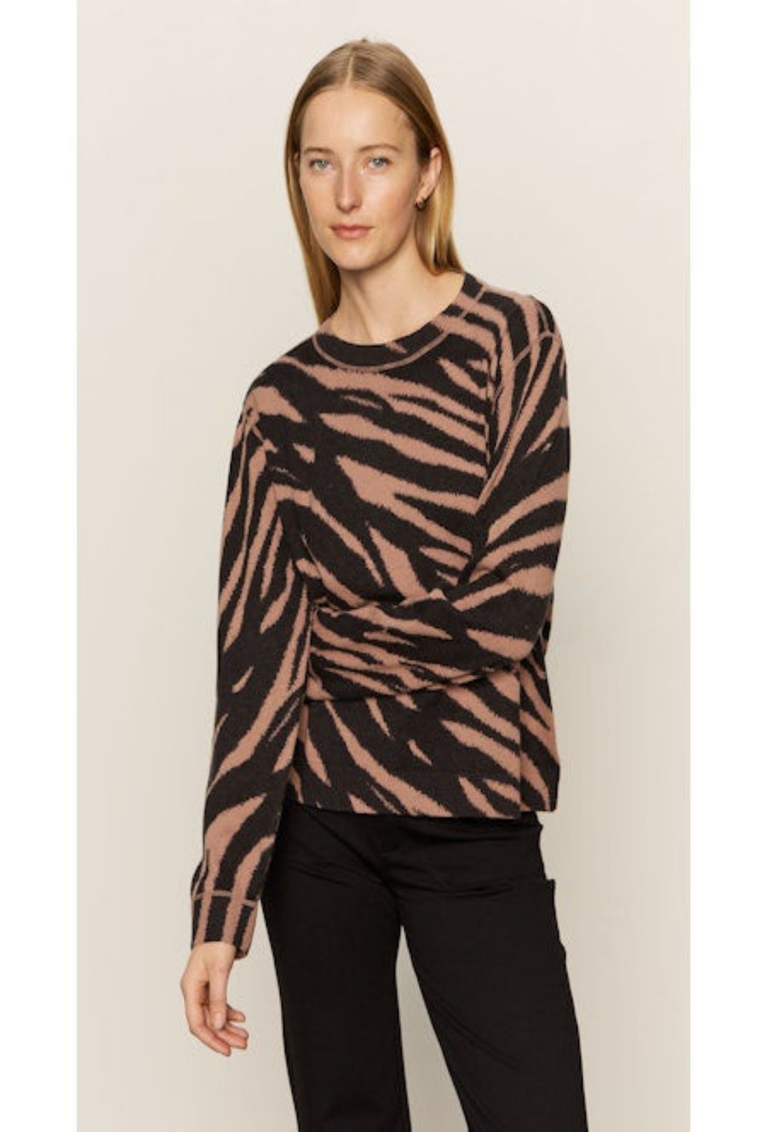 Long Sleeve Zebra Sweater - Black