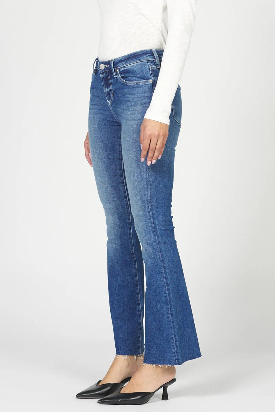 Jaxtyn Mid Rise 31" Bootcut Raw Hem - Crewe