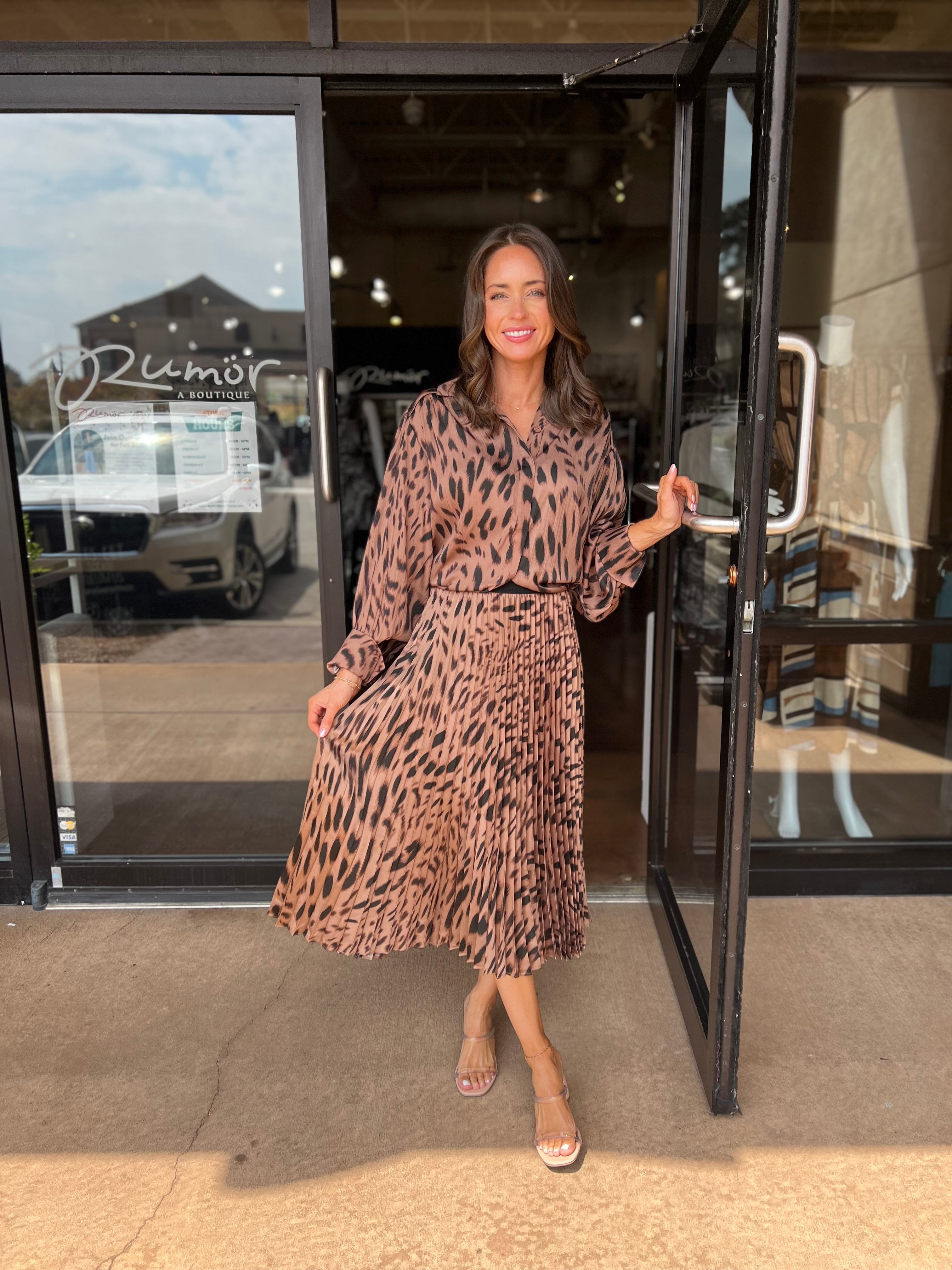 Rebel Button Front Top - Mocha Leo