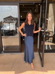 Ribbed V-neck Sleeveless Knit - Midnight Navy