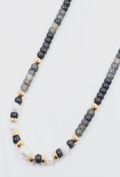 Bowie Necklace - Pearl/Black