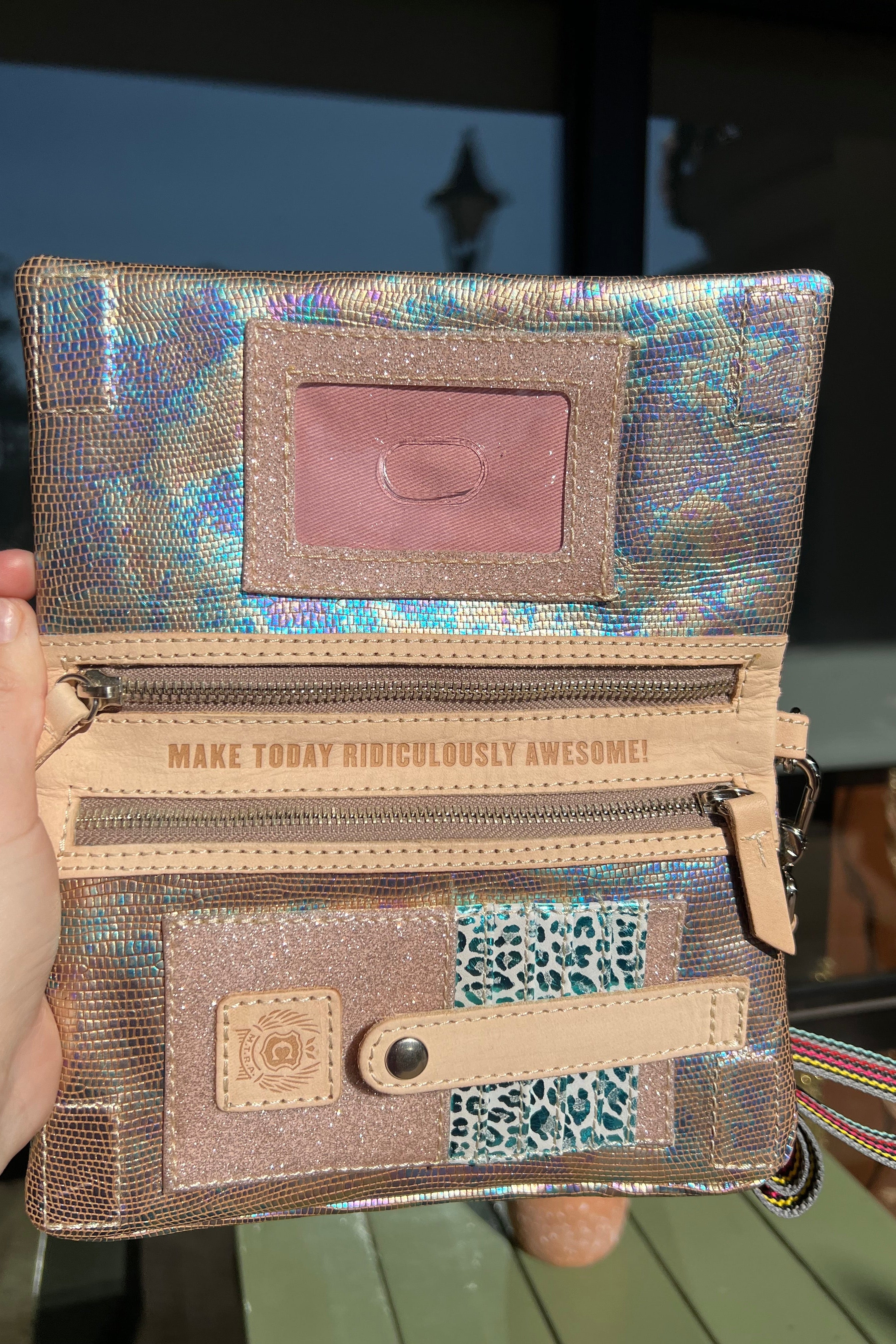 Uptown Crossbody - Gloria