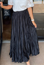 Crinkle Midi Skirt - Black