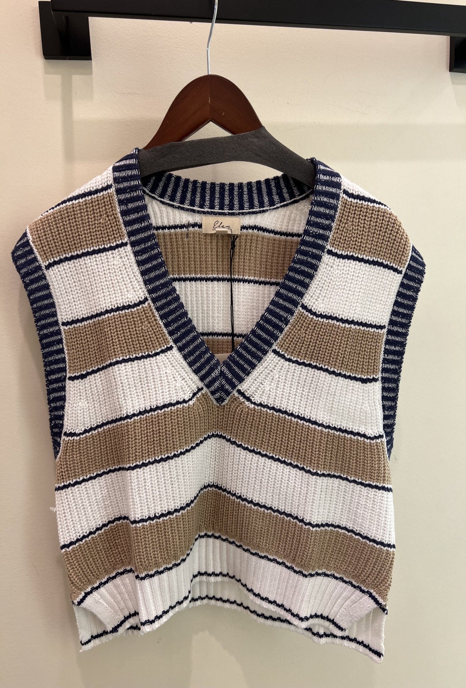 Colorblock Sleeveless Sweater - Camel Stripe
