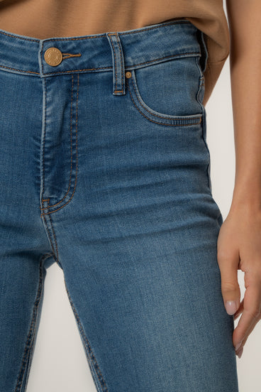 Kelly High Rise Fab Ab Kick Flare - Senses