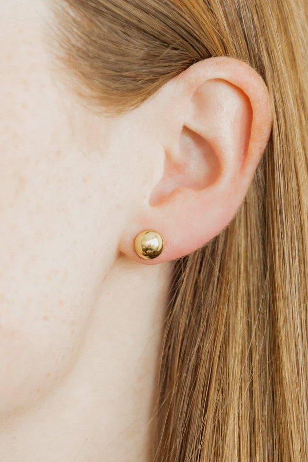 Vera Round 8mm - Screwback Stud Earrings
