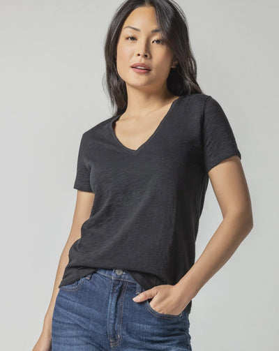 V-Neck Short Sleeve Back Seam Tee - Black