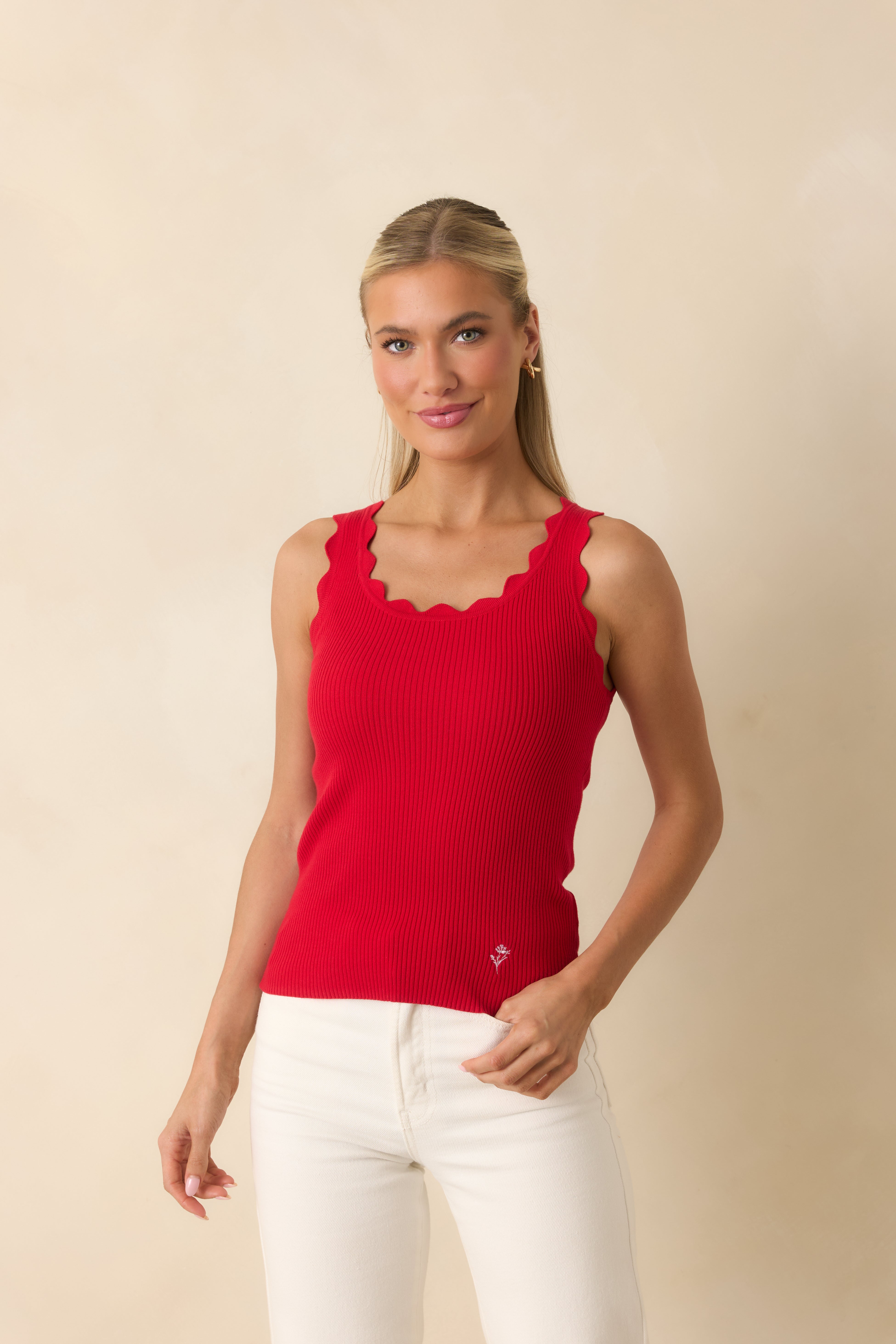 Shay Scallop Tank - Very Cherry – Rumor Boutique