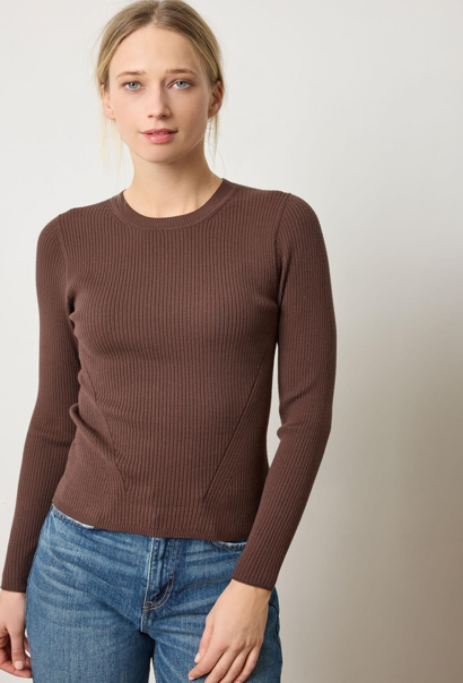 Fitted Crewneck Sweater - Mink