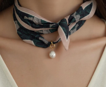 Open Road Scarf (Includes One Charm)