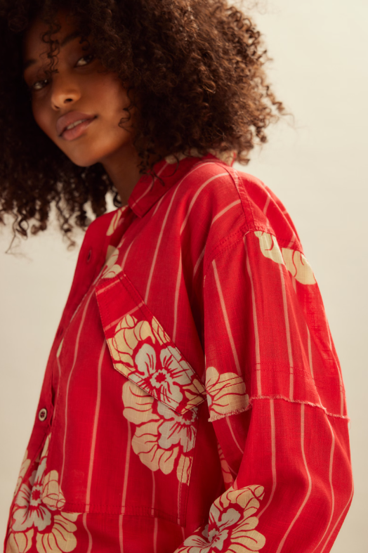 Hidden Flower Camo Shirt - Cherry Combo