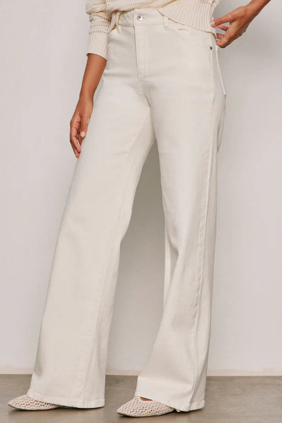 Cadence Relaxed Straight Leg Jean - Collagen