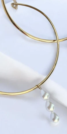 Holy Chic Pearl Cross Necklace – Rumor Boutique