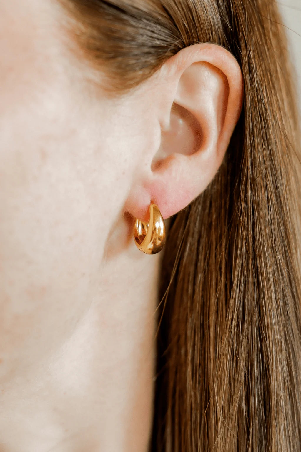 Huggie Earrings - Sunday Hoop Gold 12mm