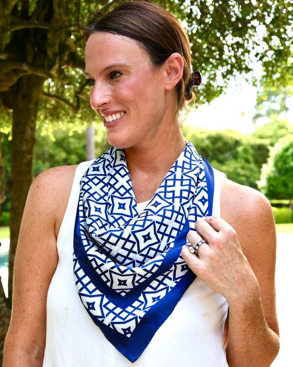 Langston Geometric Scarf - Medium - Navy / White