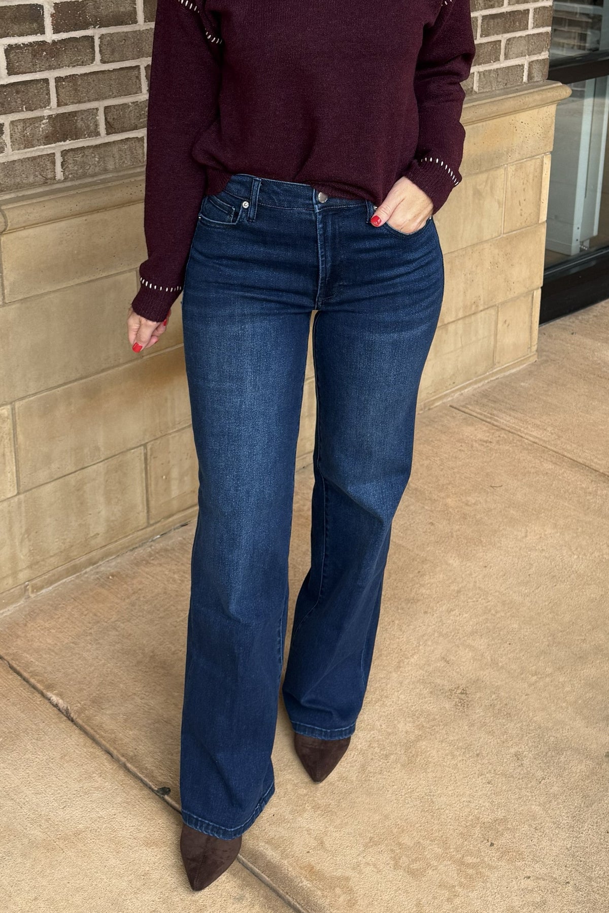 Margot Mid Rise Straight Leg 32" Jean - Locket