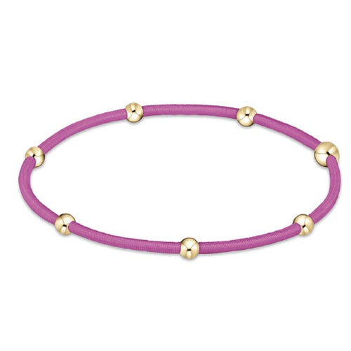 "e"ssentials Fuchsia