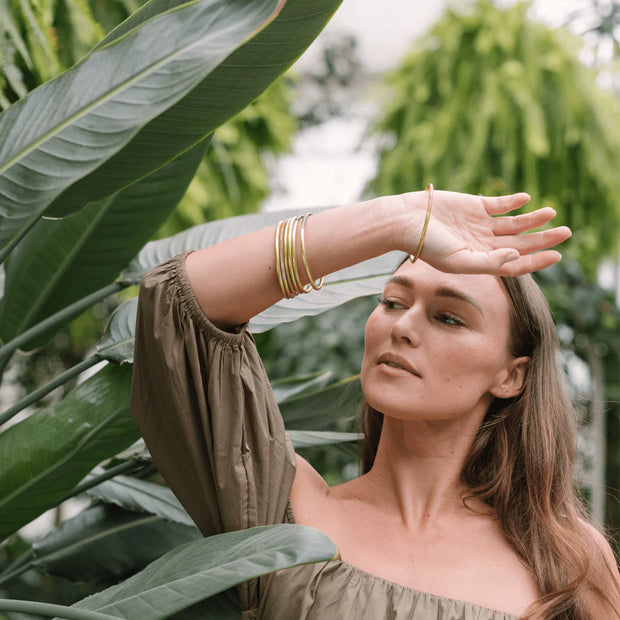 Shiny Gold Horn Bangle Set "Gold"